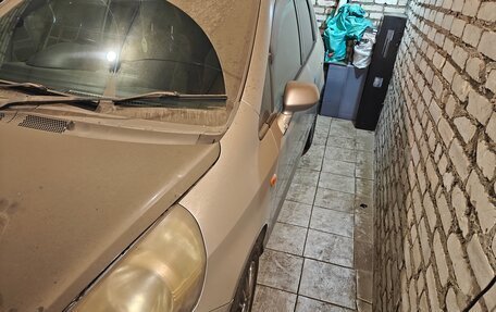 Honda Fit III, 2005 год, 380 000 рублей, 4 фотография