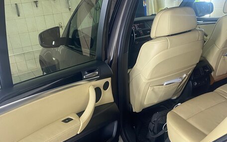 BMW X5, 2010 год, 1 920 000 рублей, 6 фотография