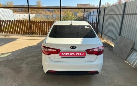KIA Rio III рестайлинг, 2013 год, 970 000 рублей, 3 фотография