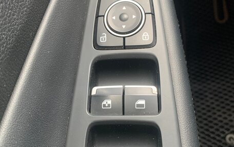 Hyundai Santa Fe IV, 2018 год, 2 750 000 рублей, 10 фотография