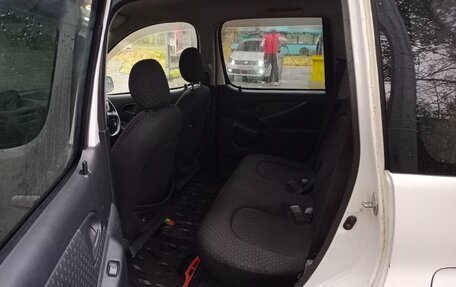 Toyota FunCargo, 2002 год, 230 000 рублей, 24 фотография