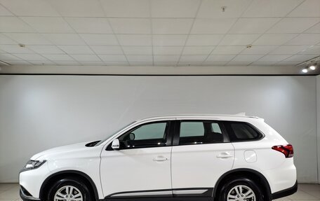 Mitsubishi Outlander III рестайлинг 3, 2019 год, 1 570 000 рублей, 5 фотография