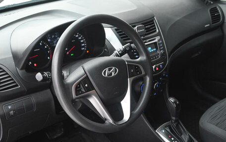 Hyundai Solaris II рестайлинг, 2015 год, 1 190 000 рублей, 10 фотография