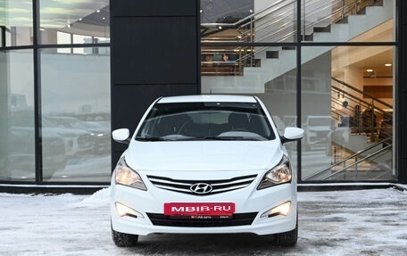 Hyundai Solaris II рестайлинг, 2015 год, 1 190 000 рублей, 2 фотография