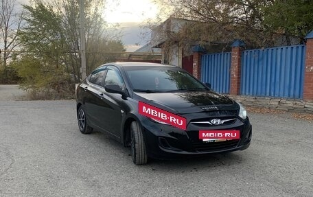 Hyundai Solaris II рестайлинг, 2014 год, 829 999 рублей, 3 фотография