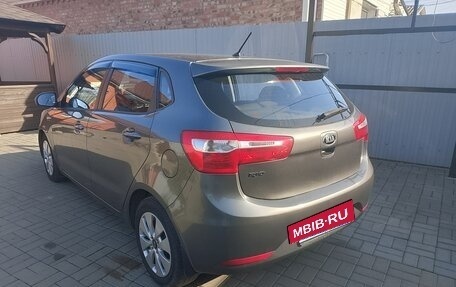 KIA Rio III рестайлинг, 2013 год, 950 000 рублей, 2 фотография