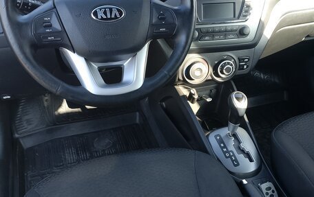 KIA Rio III рестайлинг, 2013 год, 950 000 рублей, 11 фотография