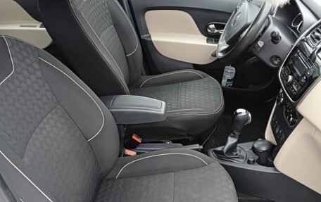 Renault Logan II, 2015 год, 1 300 000 рублей, 4 фотография