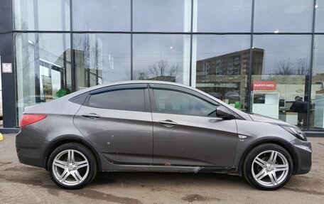 Hyundai Solaris II рестайлинг, 2013 год, 450 000 рублей, 5 фотография