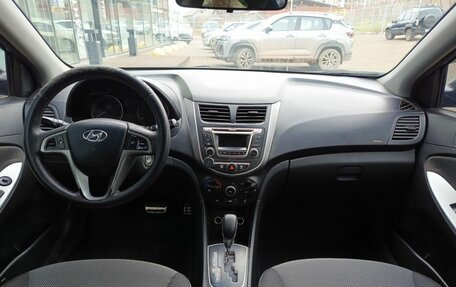 Hyundai Solaris II рестайлинг, 2013 год, 450 000 рублей, 17 фотография