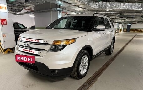 Ford Explorer VI, 2012 год, 1 900 000 рублей, 3 фотография