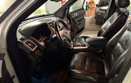 Ford Explorer VI, 2012 год, 1 900 000 рублей, 10 фотография