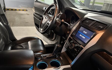 Ford Explorer VI, 2012 год, 1 900 000 рублей, 18 фотография