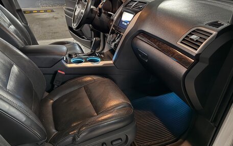 Ford Explorer VI, 2012 год, 1 900 000 рублей, 17 фотография