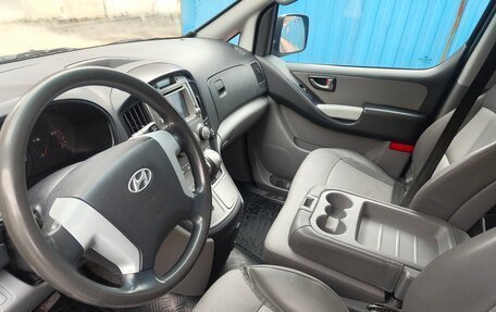 Hyundai Grand Starex Grand Starex I рестайлинг 2, 2010 год, 1 500 000 рублей, 6 фотография