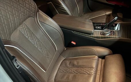 BMW 5 серия, 2019 год, 4 300 000 рублей, 13 фотография