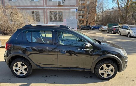 Renault Sandero II рестайлинг, 2015 год, 980 000 рублей, 3 фотография