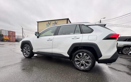 Toyota RAV4, 2025 год, 4 000 000 рублей, 5 фотография
