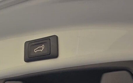 Toyota RAV4, 2025 год, 4 000 000 рублей, 15 фотография