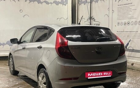 Hyundai Solaris II рестайлинг, 2015 год, 570 000 рублей, 5 фотография