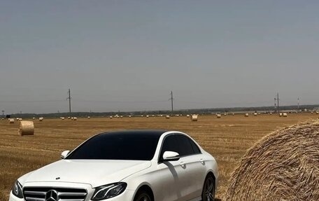 Mercedes-Benz E-Класс, 2018 год, 3 650 000 рублей, 5 фотография