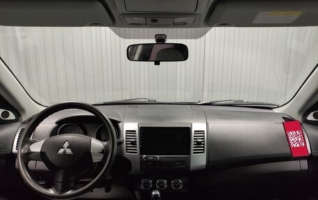 Mitsubishi Outlander III рестайлинг 3, 2012 год, 1 107 000 рублей, 8 фотография