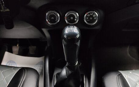 Mitsubishi Outlander III рестайлинг 3, 2012 год, 1 107 000 рублей, 13 фотография