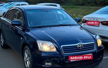 Toyota Avensis III рестайлинг, 2005 год, 654 000 рублей, 2 фотография