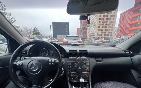 Mercedes-Benz C-Класс, 2004 год, 770 000 рублей, 10 фотография