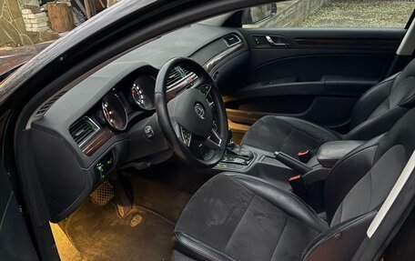 Skoda Superb III рестайлинг, 2014 год, 1 800 000 рублей, 10 фотография