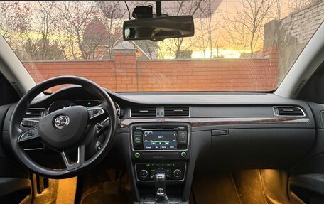 Skoda Superb III рестайлинг, 2014 год, 1 800 000 рублей, 6 фотография