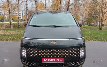 Hyundai Staria, 2022 год, 3 700 000 рублей, 1 фотография