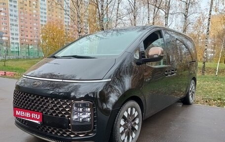 Hyundai Staria, 2022 год, 3 700 000 рублей, 3 фотография