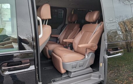 Hyundai Staria, 2022 год, 3 700 000 рублей, 8 фотография