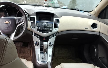 Chevrolet Cruze II, 2011 год, 490 000 рублей, 3 фотография