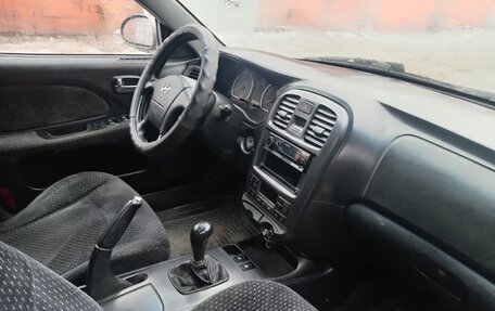 Hyundai Sonata IV рестайлинг, 2003 год, 280 000 рублей, 7 фотография