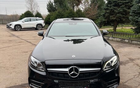 Mercedes-Benz E-Класс, 2017 год, 3 999 000 рублей, 2 фотография