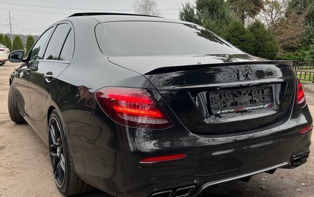 Mercedes-Benz E-Класс, 2017 год, 3 999 000 рублей, 7 фотография