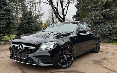 Mercedes-Benz E-Класс, 2017 год, 3 999 000 рублей, 4 фотография