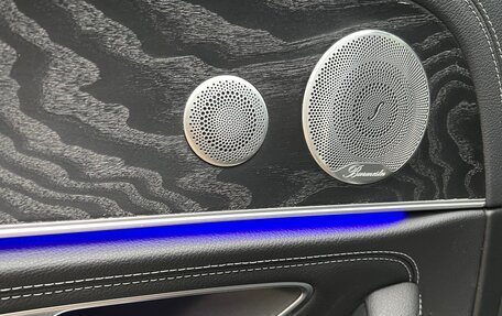 Mercedes-Benz E-Класс, 2017 год, 3 999 000 рублей, 21 фотография