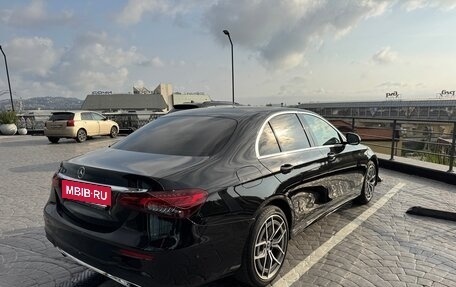 Mercedes-Benz E-Класс, 2020 год, 3 700 000 рублей, 4 фотография