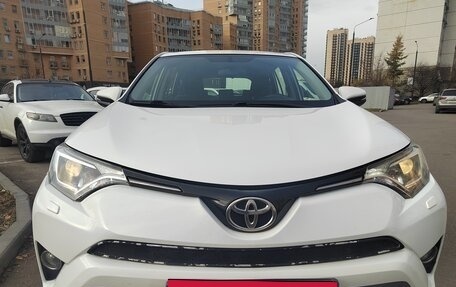 Toyota RAV4, 2016 год, 1 999 000 рублей, 5 фотография