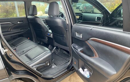 Toyota Highlander III, 2015 год, 2 700 000 рублей, 13 фотография