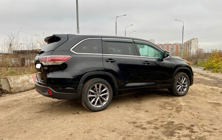 Toyota Highlander III, 2015 год, 2 700 000 рублей, 4 фотография