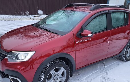 Renault Sandero II рестайлинг, 2020 год, 1 550 000 рублей, 1 фотография