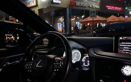 Lexus RX IV рестайлинг, 2017 год, 2 950 000 рублей, 2 фотография