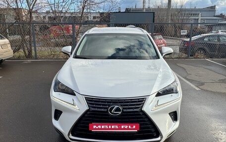 Lexus NX I, 2017 год, 3 220 000 рублей, 10 фотография