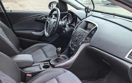 Opel Astra J, 2014 год, 950 000 рублей, 9 фотография