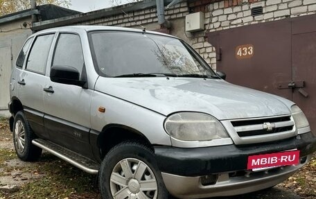 Chevrolet Niva I рестайлинг, 2004 год, 235 000 рублей, 4 фотография