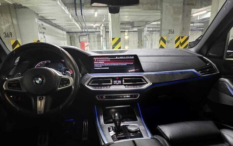 BMW X5, 2019 год, 6 800 000 рублей, 2 фотография